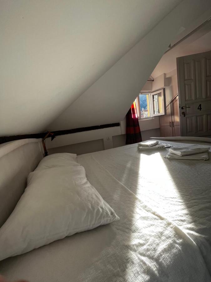 Athos Guesthouse Kotor Bagian luar foto